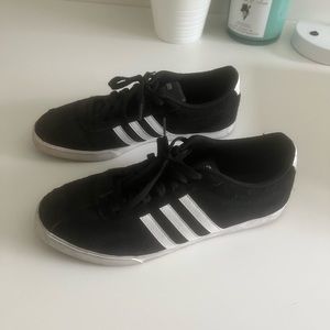Women’s Adidas sneakers